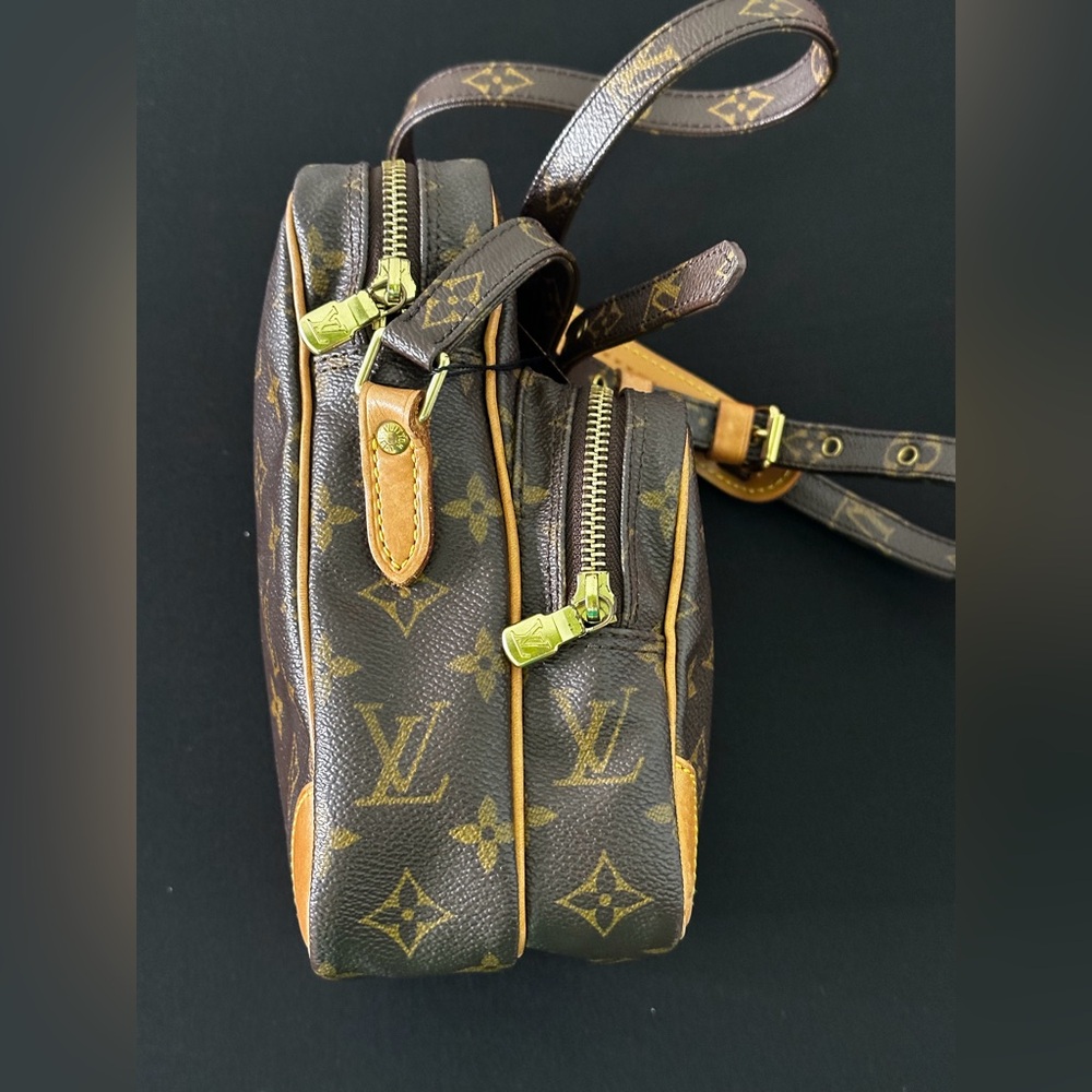 Louis Vuitton‎ Monogram Amazon MM Croasbody Bag - Picture 5 of 10